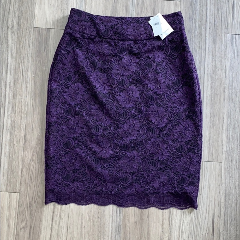 Banana Republic Lace Pencil Skirt